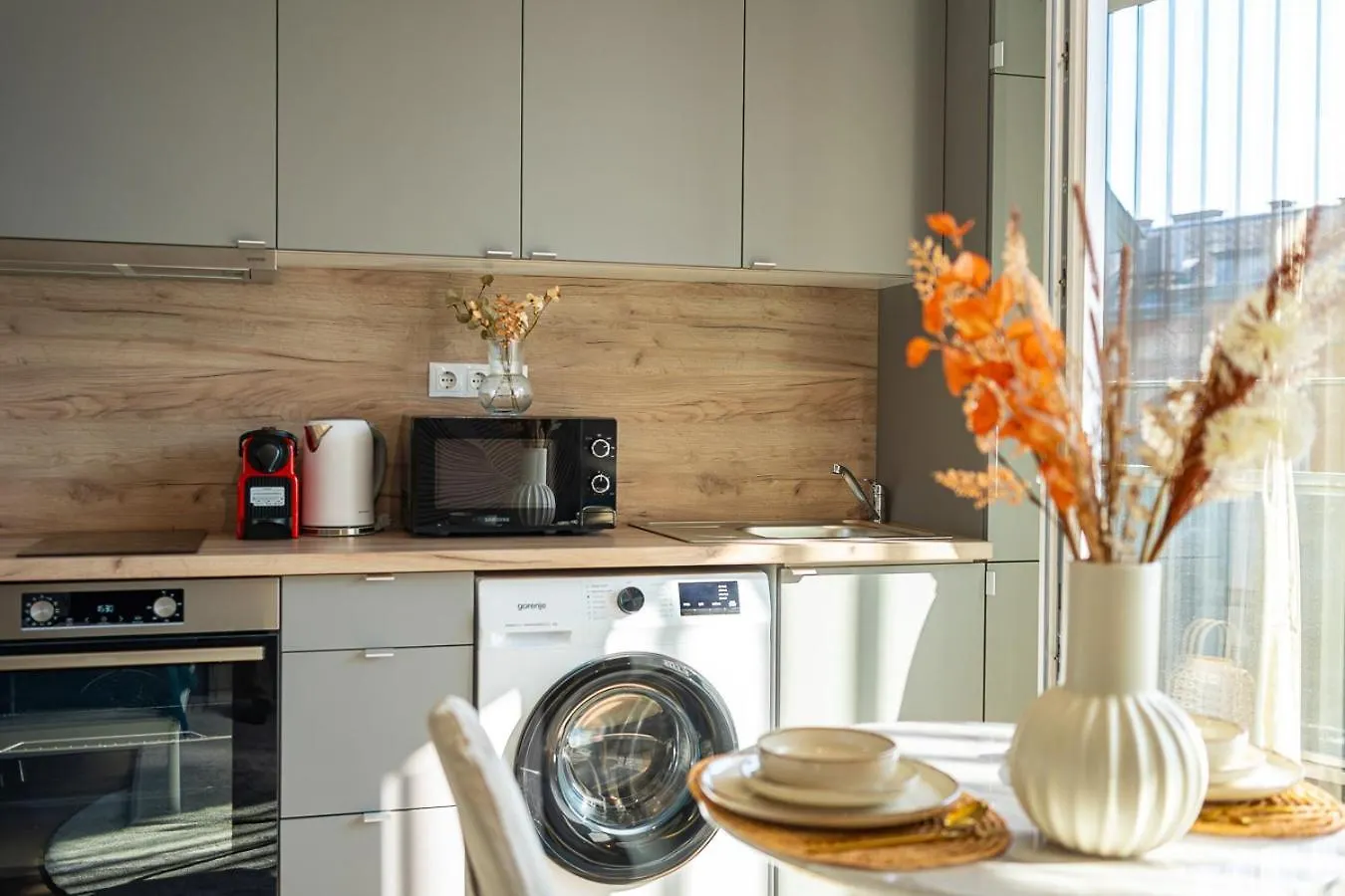 Modern Downtown Studio With A Sunny Terrace Budapest 0*,  Hungary