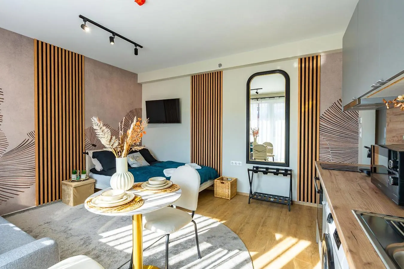 Apartment Modern Downtown Studio With A Sunny Terrace Budapest Hungary